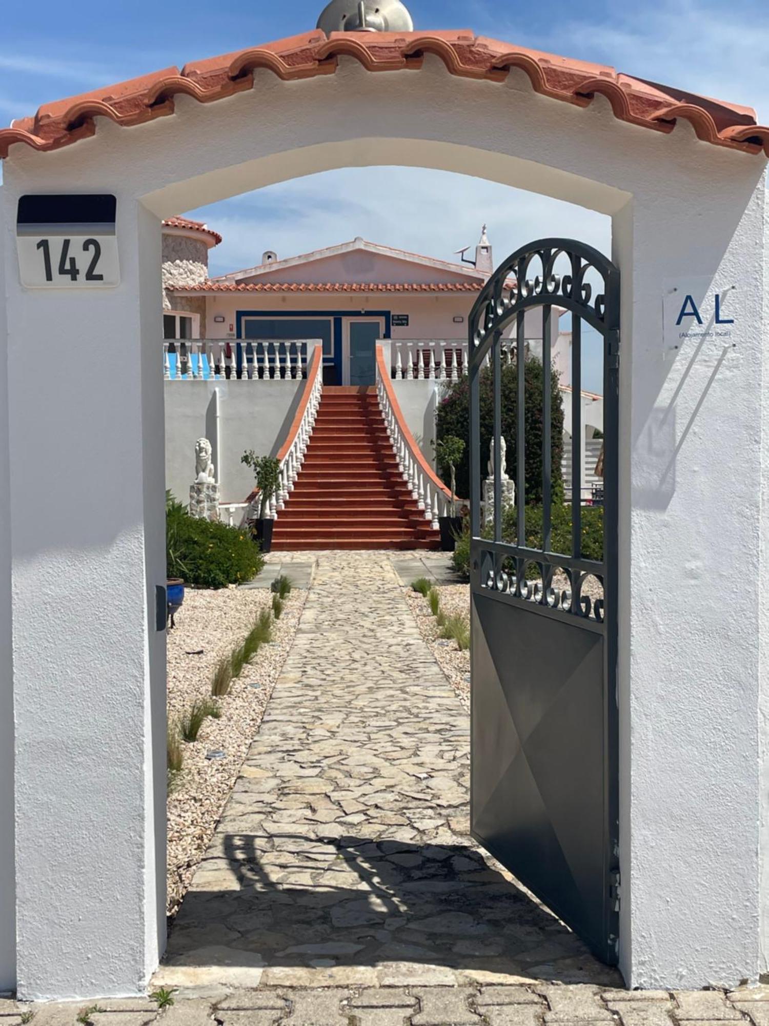 California Dream Inn Aljezur Bagian luar foto