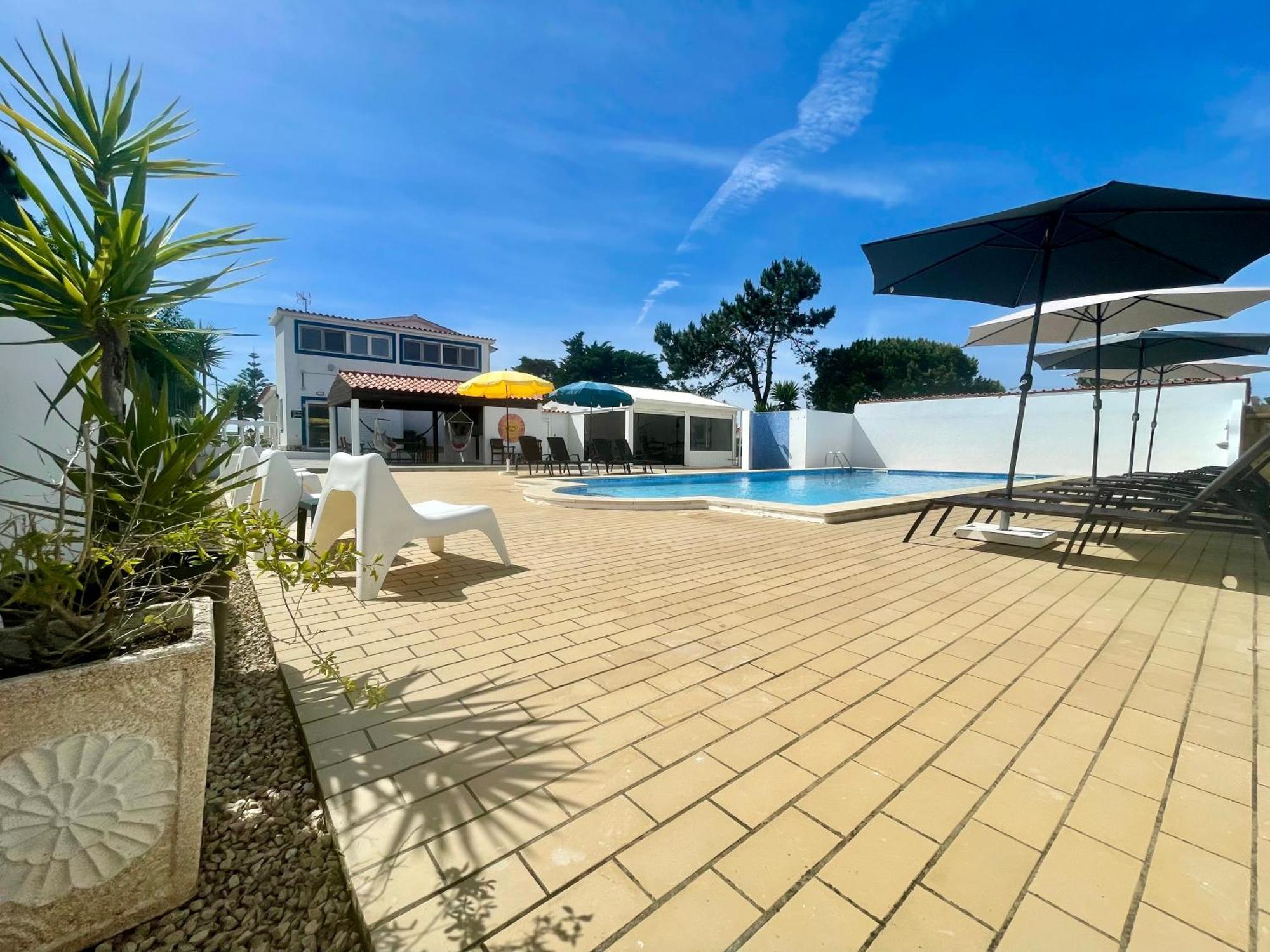California Dream Inn Aljezur Bagian luar foto